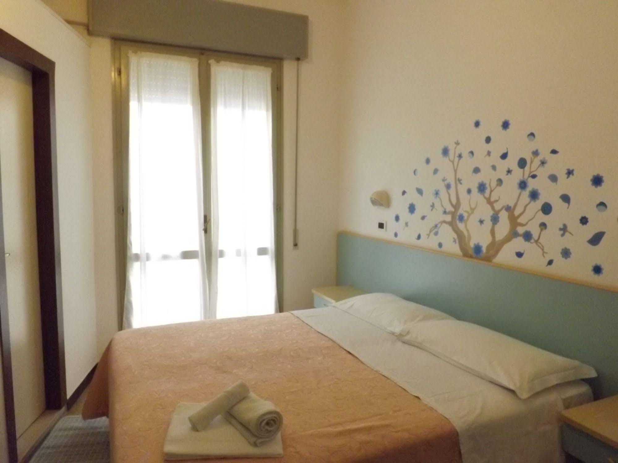 Hotel Edward Bellaria-Igea Marina Exterior photo